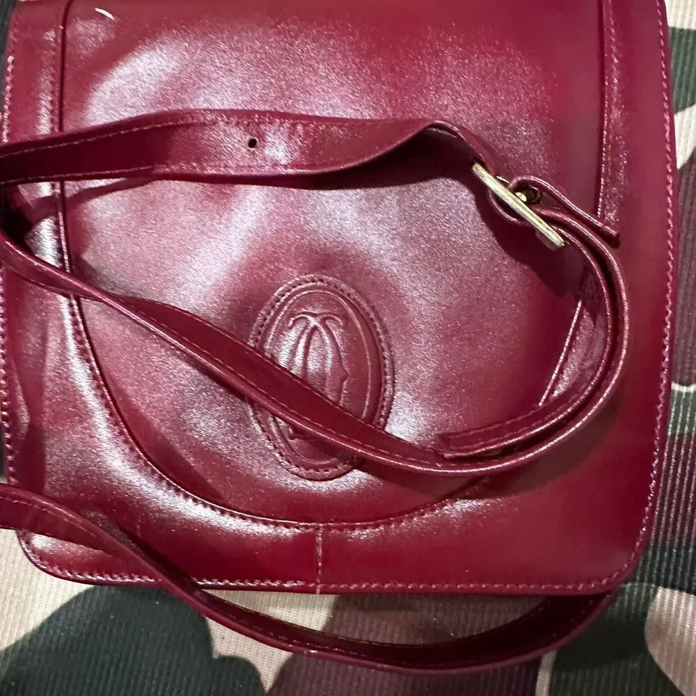 Burgundy Cartier Paris luxury crossbody bag - Picture 7 of 7